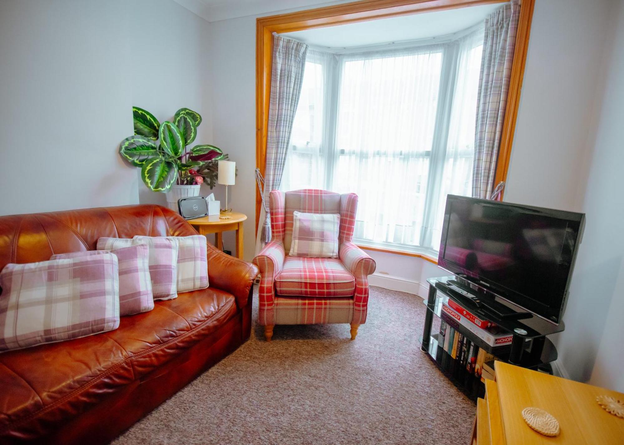 Purple Cloud Cottage Портсмут Екстер'єр фото