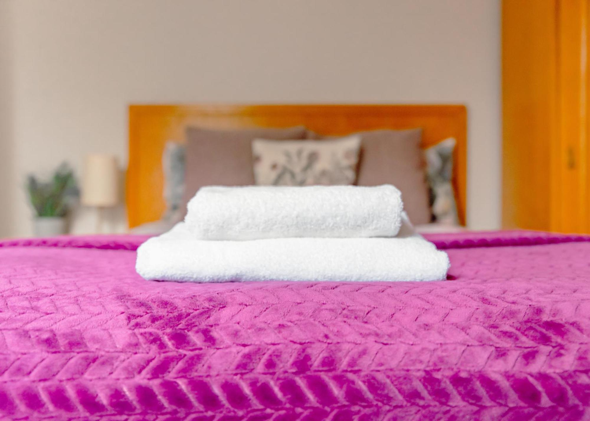 Purple Cloud Cottage Портсмут Екстер'єр фото